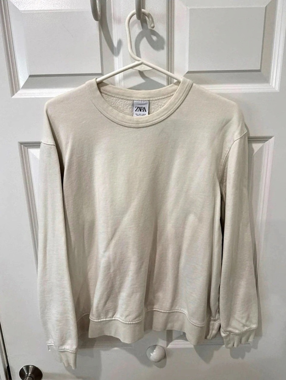 Zara Basic Fleece Sweatshirt Cream Crewneck Size Medium